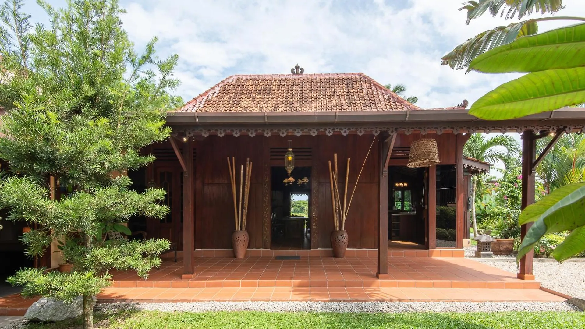 Limasan Villa Langkawi Pantai Cenang